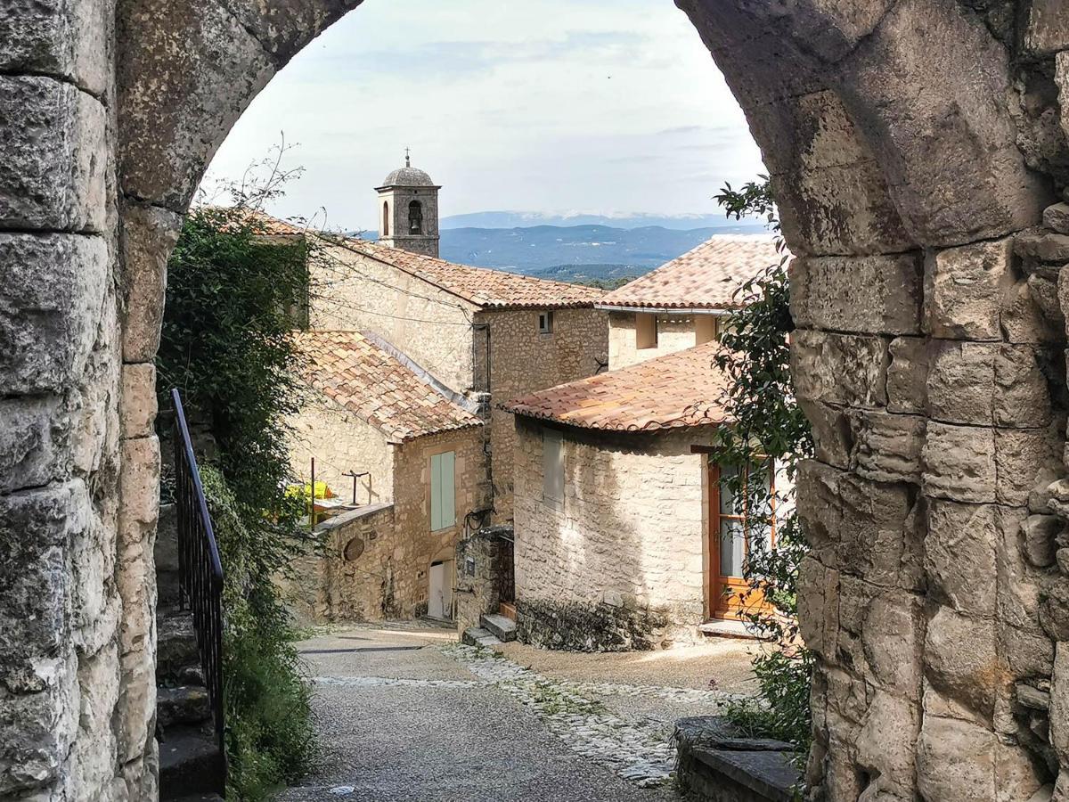 Les Cabanes De La Fontaine Lacoste  Eksteriør billede