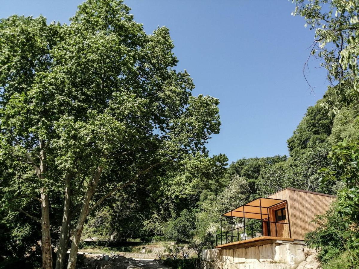 Les Cabanes De La Fontaine Lacoste  Eksteriør billede