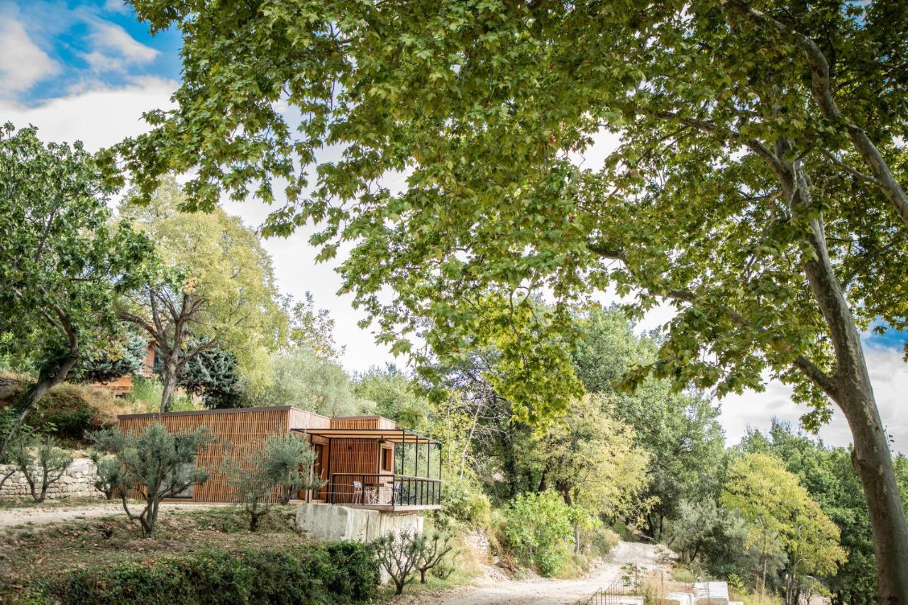 Les Cabanes De La Fontaine Lacoste  Eksteriør billede